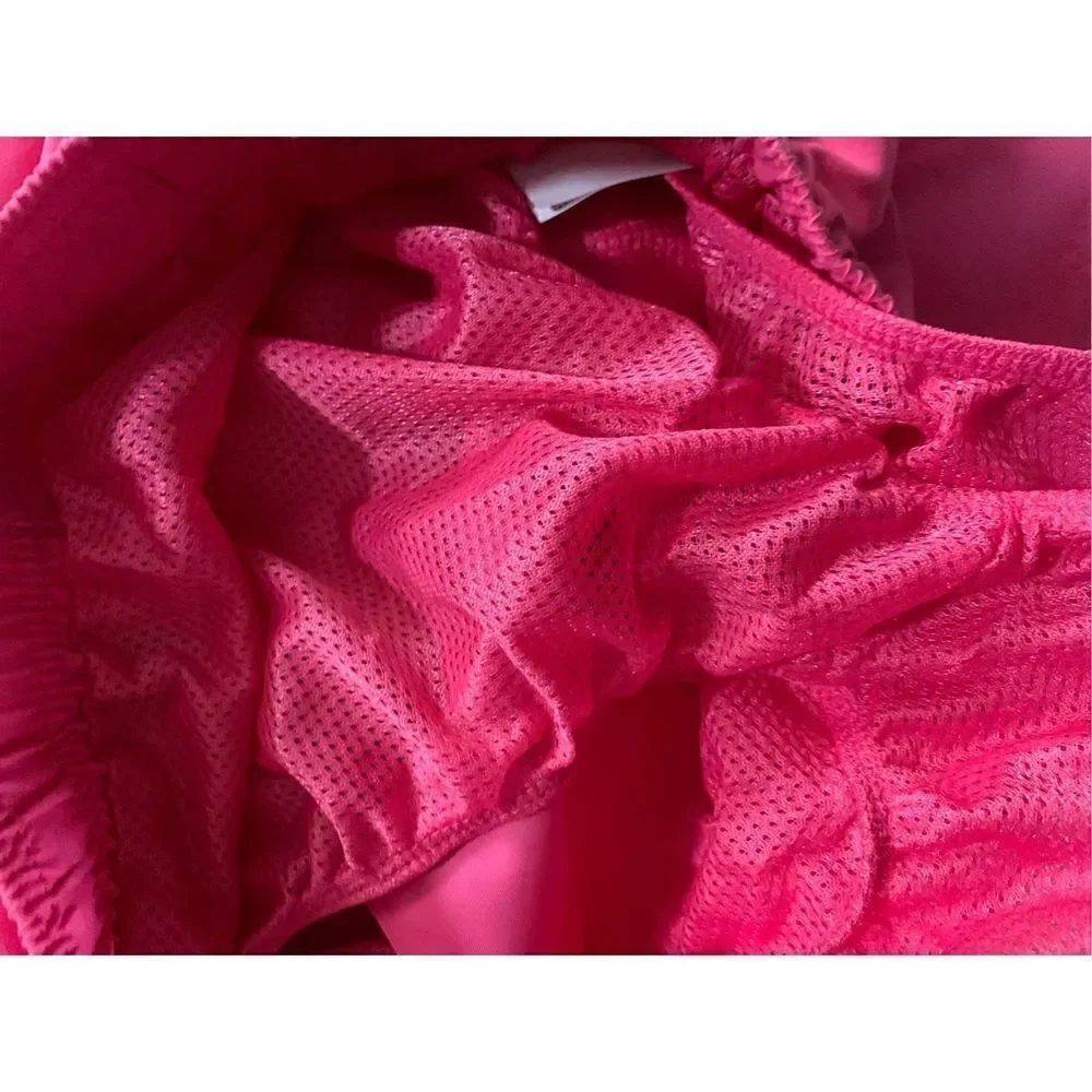 Old navy pink men’s shorts size mediumm